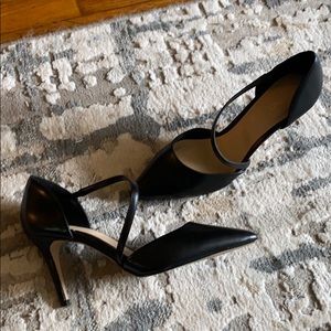 Size 7 Aldo strap heel